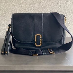 Marc Jacobs Pebbled Leather Adjustable Messenger Bag